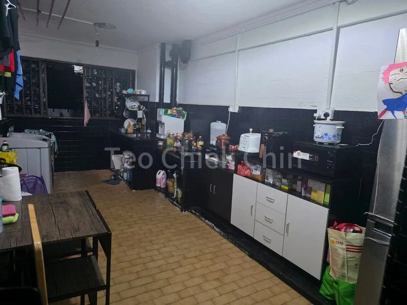 Common Room (HDB) for Rent in 701 Yishun Avenue 5 - Image 1