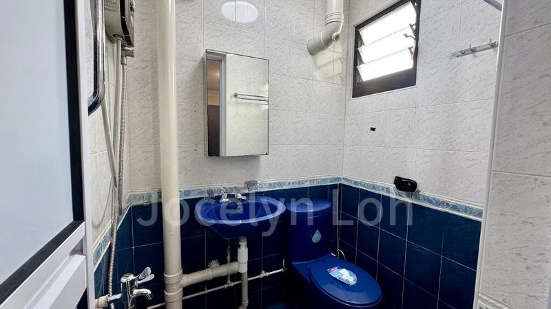 Master Room (HDB) for Rent in  572 Ang Mo Kio Avenue 3 - Image 8