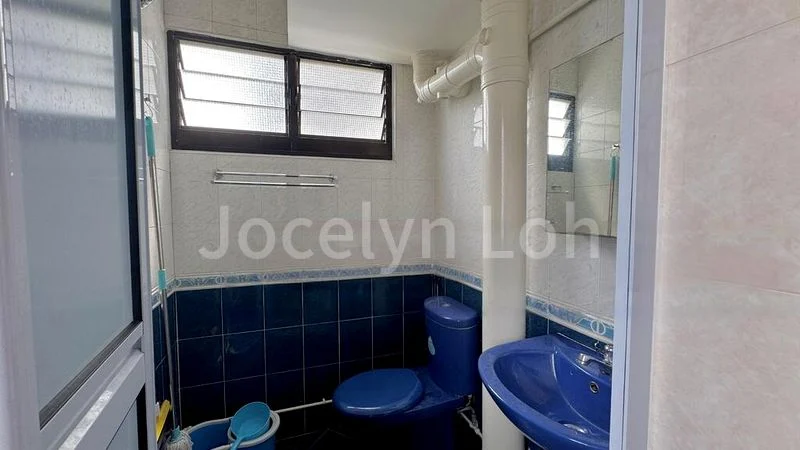 Master Room (HDB) for Rent in  572 Ang Mo Kio Avenue 3 - Image 7