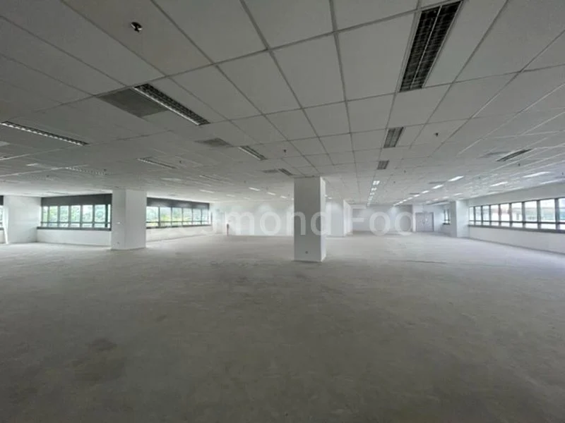 Light Industrial (B1) for Rent: Hi-tech corporate image shop near Yio Chu Kang MRT - Image 5