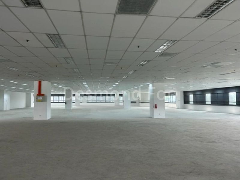 Light Industrial (B1) for Rent: Hi-tech corporate image shop near Yio Chu Kang MRT - Image 4