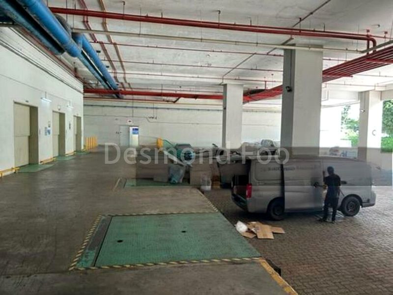 Light Industrial (B1) for Rent: Hi-tech corporate image shop near Yio Chu Kang MRT - Image 6