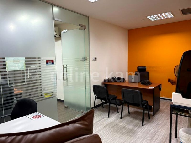 Office for Rent: High Street Centre - Image 1