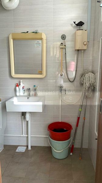 Master Room (HDB) for Rent in 161 Yung Ping Road - Image 8