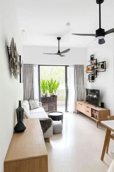 3 Bed Condo for Sale in  Royalgreen - Image 15