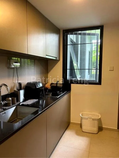 3 Bed Condo for Sale in  Royalgreen - Image 1