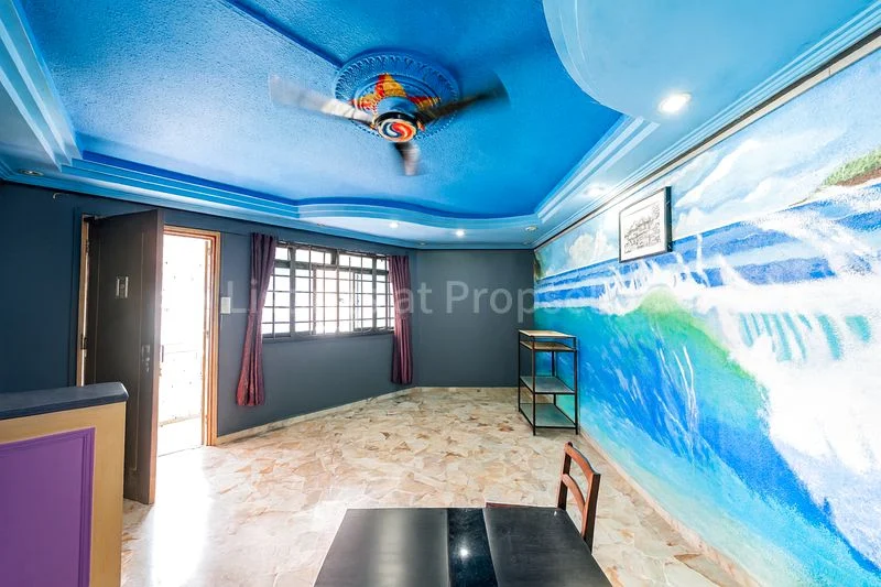 3 Room (3NG) HDB for Sale in 701 Hougang Avenue 2 - Image 2