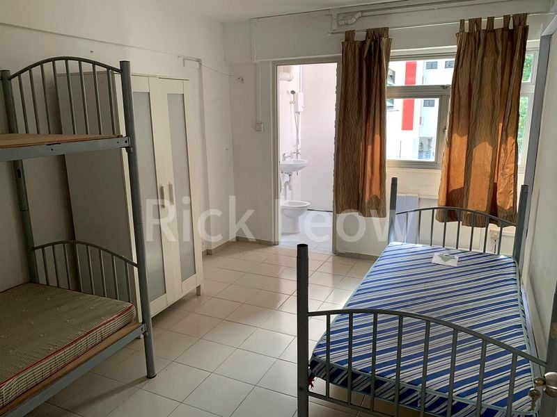 1 Room HDB for Rent in 761 Yishun Street 72 - Image 1