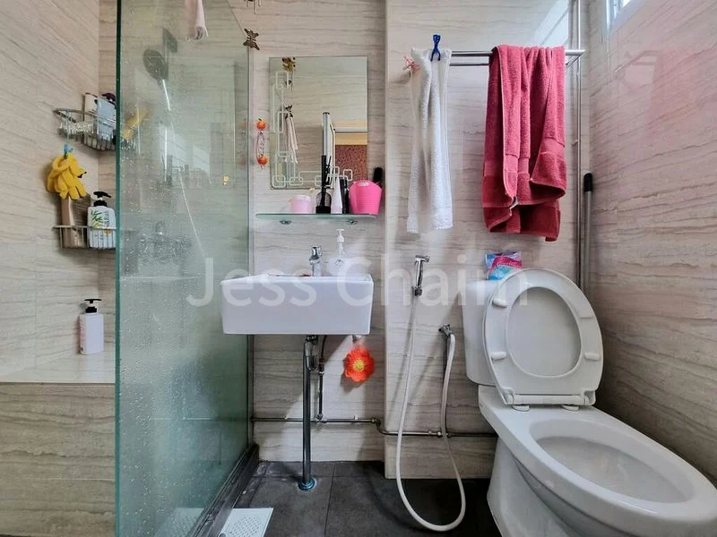 Room (HDB) for Rent in  104 Pasir Ris Street 12 - Image 10