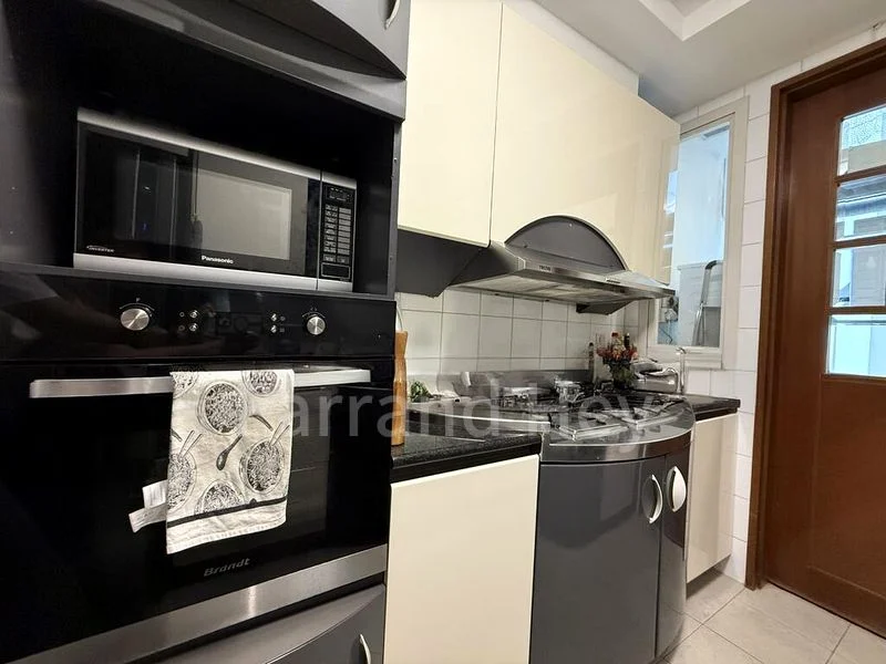 2 Bed Condo for Rent in  Scotts 28 - Image 6