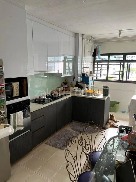3 Room (3NG) HDB for Sale in  133 Yishun Street 11 - Image 1