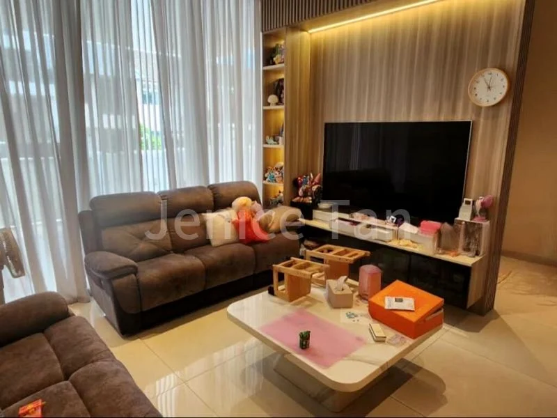 5 Bed Terraced House (Landed) for Sale in  Lorong M Telok Kurau - Image 17