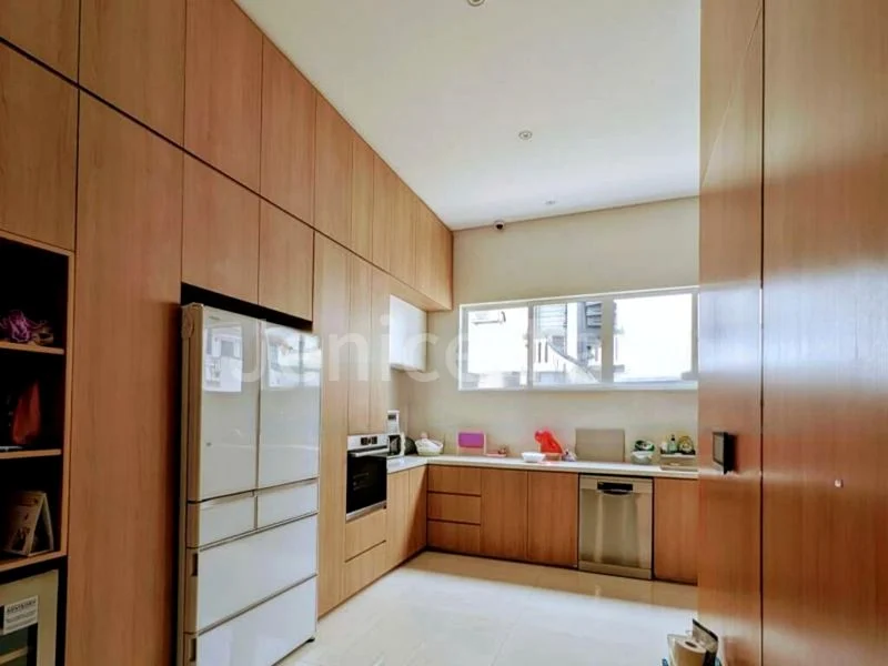 5 Bed Terraced House (Landed) for Sale in  Lorong M Telok Kurau - Image 1