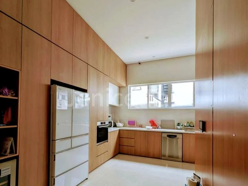 5 Bed Terraced House (Landed) for Sale in  Lorong M Telok Kurau - Image 15