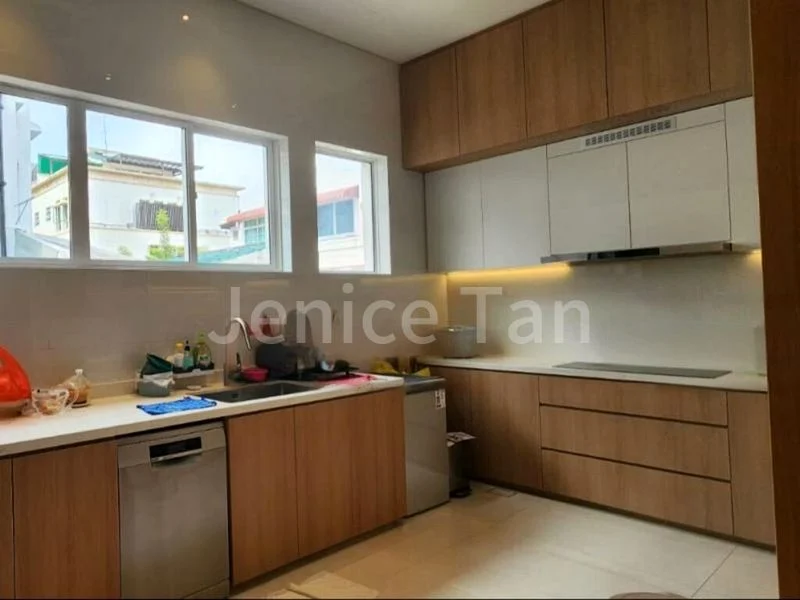5 Bed Terraced House (Landed) for Sale in  Lorong M Telok Kurau - Image 20