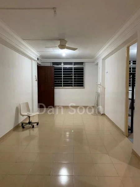 3 Room (3NG) HDB for Rent in  410 Tampines Street 41 - Image 1