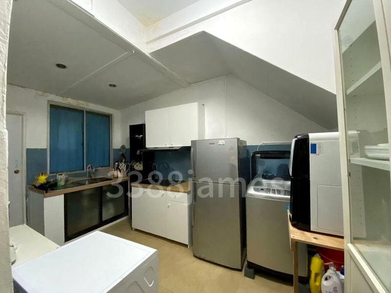 Common Room (Landed) for Rent in Elizabeth Heights - Image 1