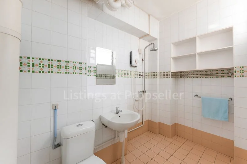 Executive HDB for Sale in 312 Tampines Street 33 - Image 9