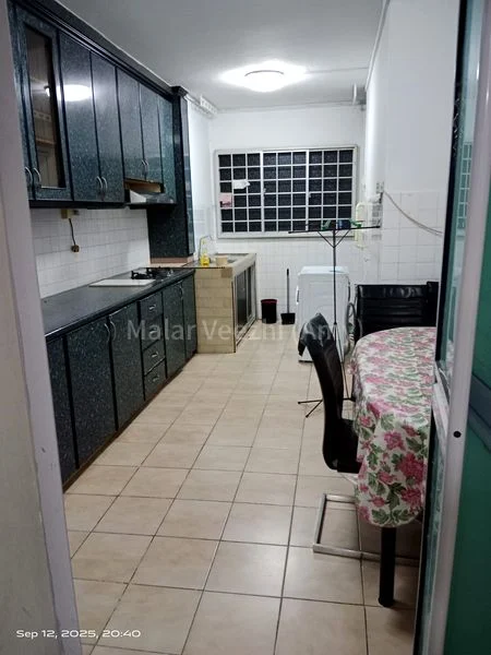 4 Room (4A) HDB for Rent in  350 Woodlands Avenue 3 - Image 6