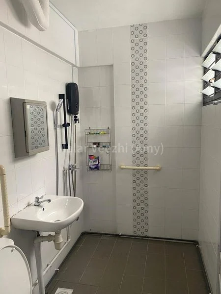 4 Room (4A) HDB for Rent in  350 Woodlands Avenue 3 - Image 5