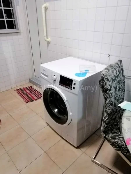 4 Room (4A) HDB for Rent in  350 Woodlands Avenue 3 - Image 8