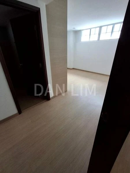 5 Bed Bungalow (Landed) for Sale in  Braddell Heights Estate - Image 4