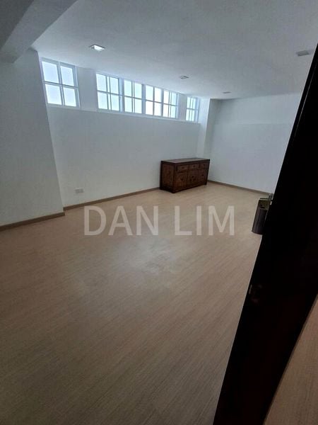 5 Bed Bungalow (Landed) for Sale in  Braddell Heights Estate - Image 1