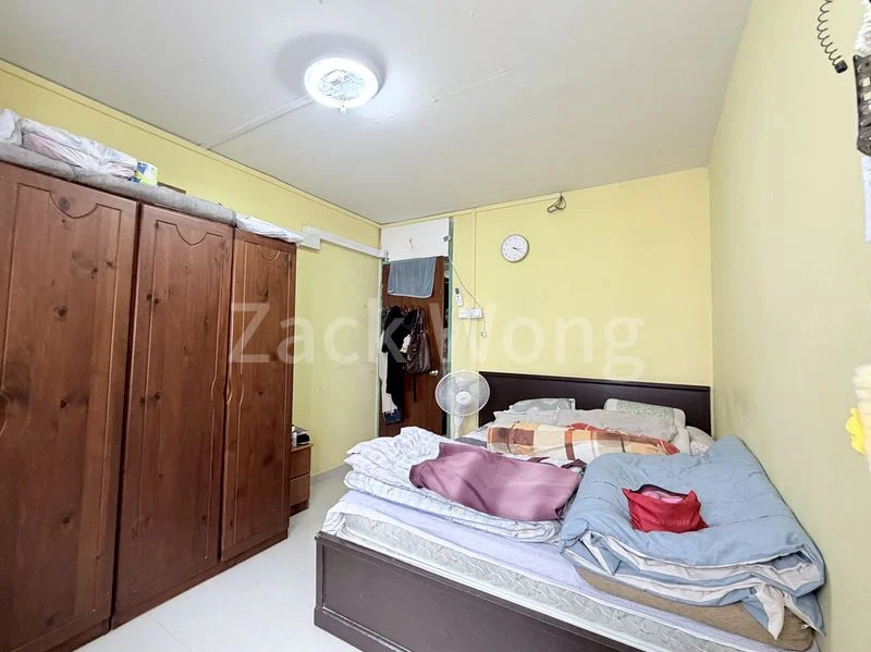 3 Room (3NG) HDB for Sale in  308 Bukit Batok Street 31 - Image 3