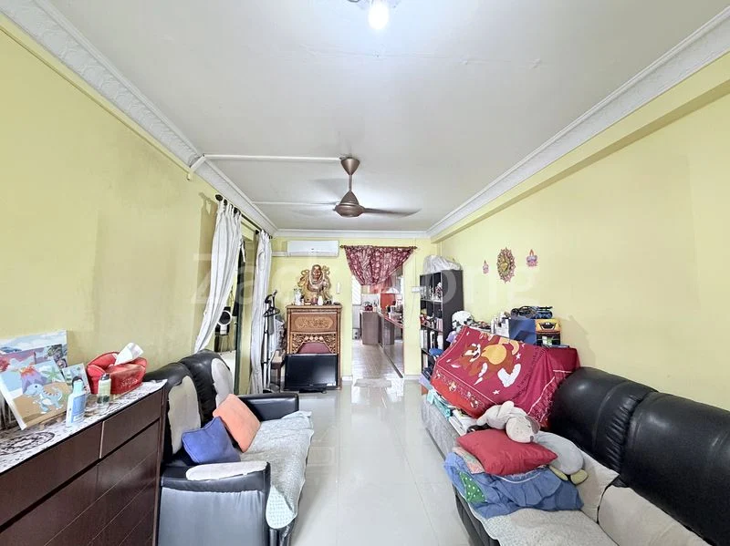 3 Room (3NG) HDB for Sale in  308 Bukit Batok Street 31 - Image 1