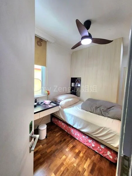 4+1 Bed Semi-Detached House (Landed) for Sale in  Tanah Merah Besar Lane - Image 9