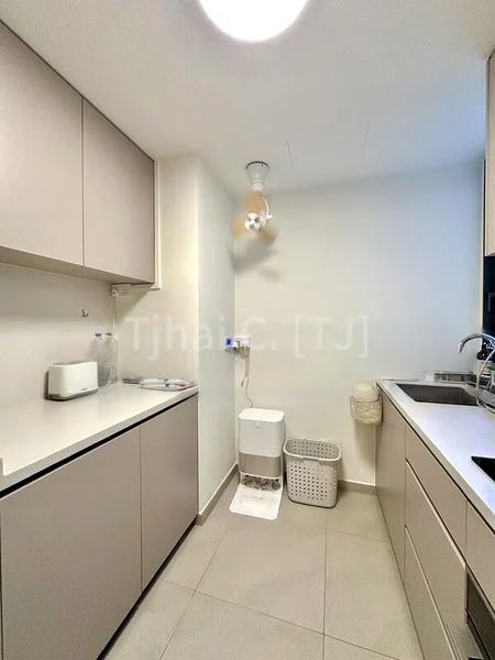 3 Bed Condo for Rent in The Tapestry - Image 14