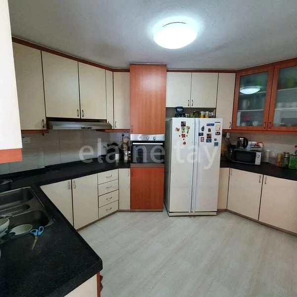 5 Room (5A) HDB for Rent in  203 Bukit Batok Street 21 - Image 2