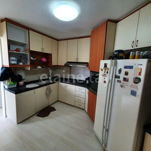 5 Room (5A) HDB for Rent in  203 Bukit Batok Street 21 - Image 3