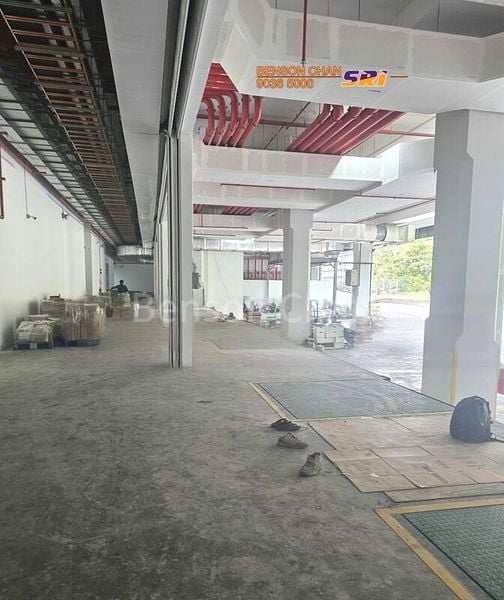 Warehouse for Rent: Ramp-up, high ceiling at Pasir Panjang; 40ft container accessible, 5000sf to 200000sf. - Image 1