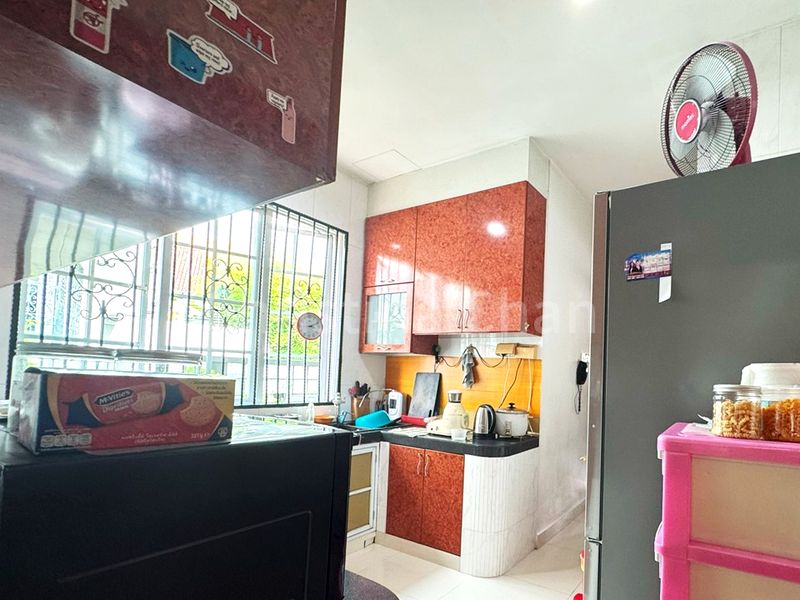 7+1 Bed Semi-Detached House (Landed) for Sale in  Sembawang Hills Estate - Image 6