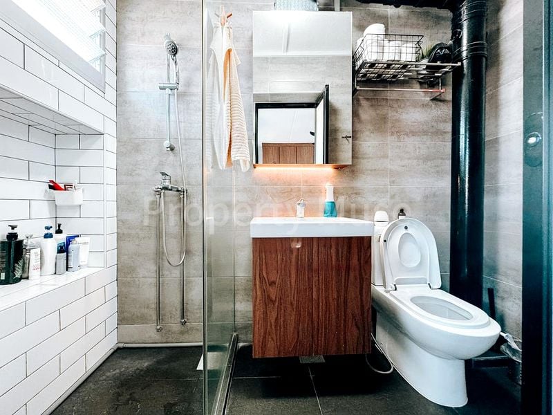 Executive HDB for Sale in  251 Pasir Ris Street 21 - Image 6