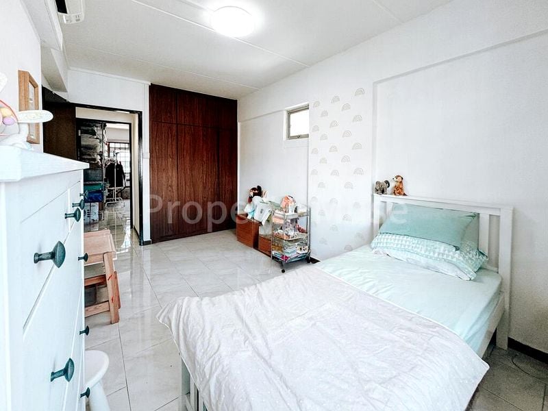 Executive HDB for Sale in  251 Pasir Ris Street 21 - Image 3