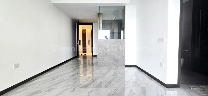 2 Bed Apartment (Condo) for Sale in  Pasir Ris 8 / Pasir Ris Mall - Image 2