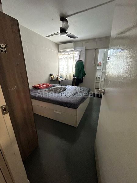 Room (HDB) for Rent in  122 Bukit Merah Lane 1 - Image 1