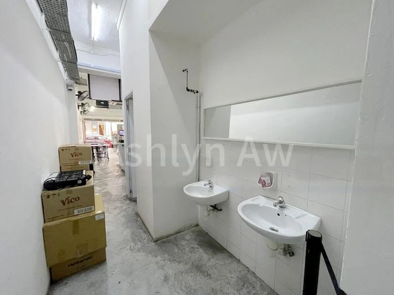 Food & Beverage for Rent: Ground Floor Shop at Keong Saik Road - Image 1