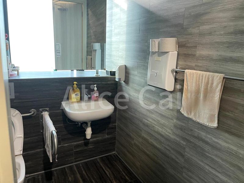 Light Industrial (B1) for Rent: Novelty Techpoint - Image 8