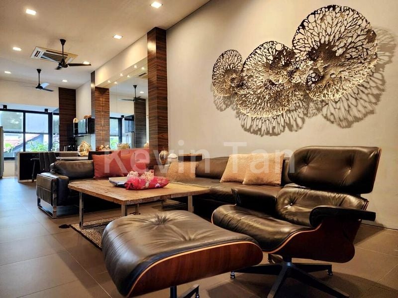 5 Bed Terraced House (Landed) for Sale in Sembawang Hills Estate - Image 2