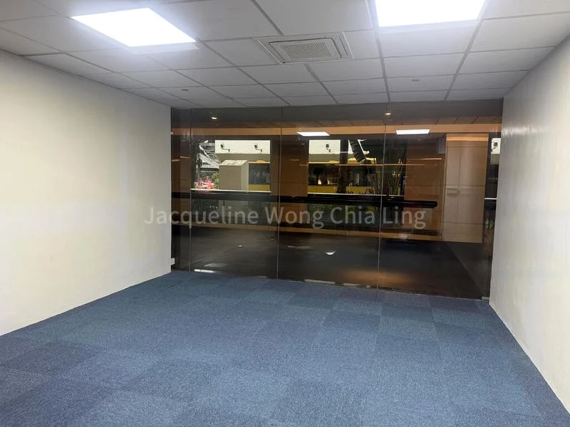 Shop / Shophouse for Rent: 11 Cavenagh Road - Image 2