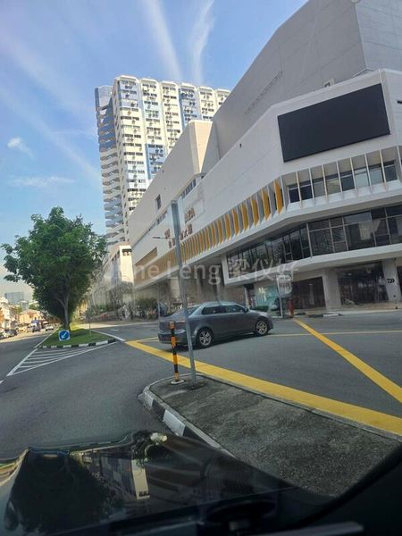 Food & Beverage for Sale: TEXTILE CENTRE - Image 9