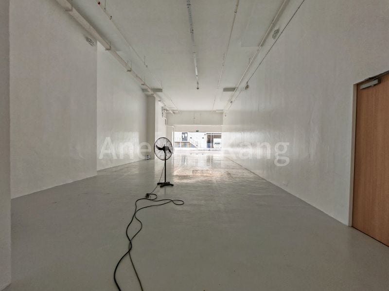 Light Industrial (B1) for Rent in  Interlocal Centre - Image 1