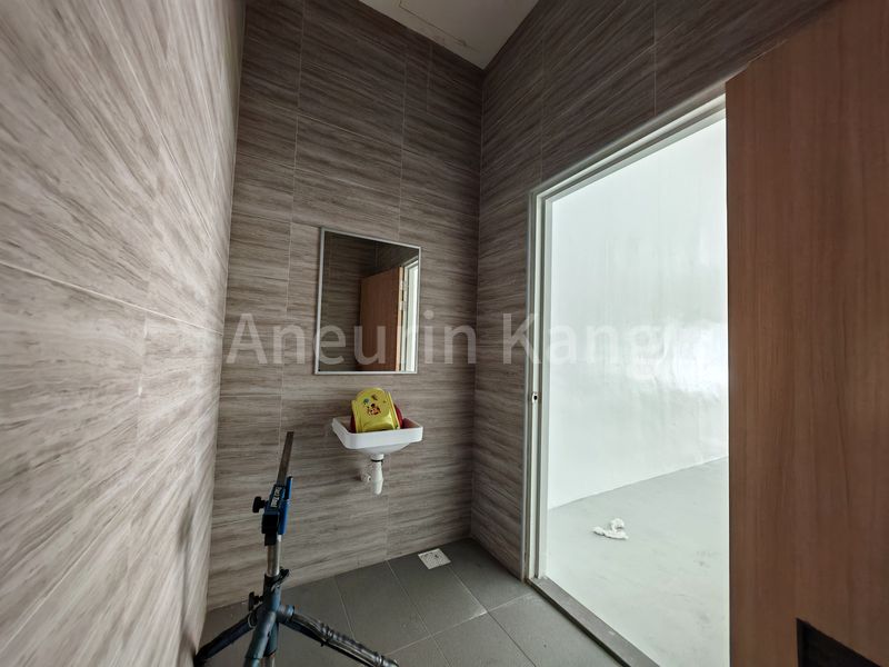 Light Industrial (B1) for Rent in  Interlocal Centre - Image 7