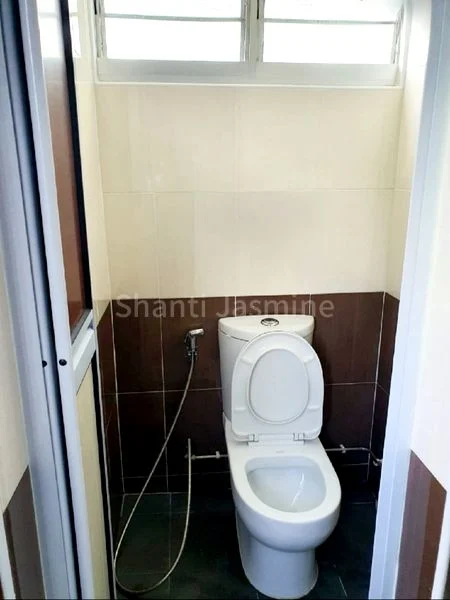 Common Room (HDB) for Rent in 185 Boon Lay Avenue - Image 5