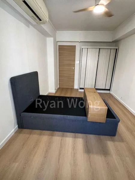 Common Room (HDB) for Rent in  384 Tampines Street 32 - Image 6