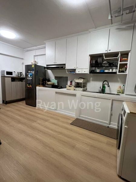 Common Room (HDB) for Rent in  384 Tampines Street 32 - Image 2
