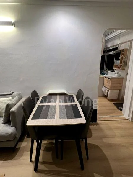 Common Room (HDB) for Rent in  384 Tampines Street 32 - Image 1